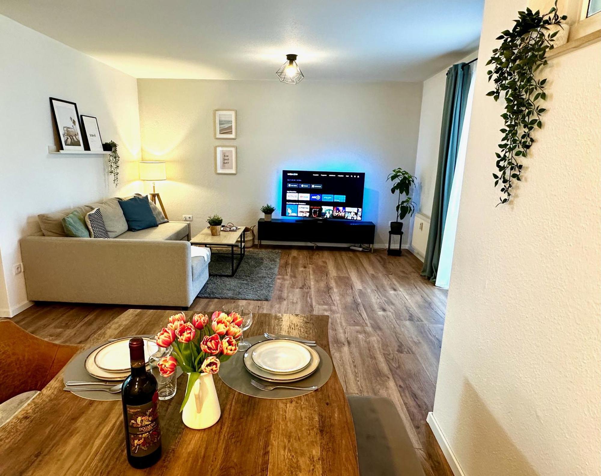 Geraeumiges 2R City-Apartment Uninaehe Mit Tv Streaming, Terrasse Магдебург Экстерьер фото